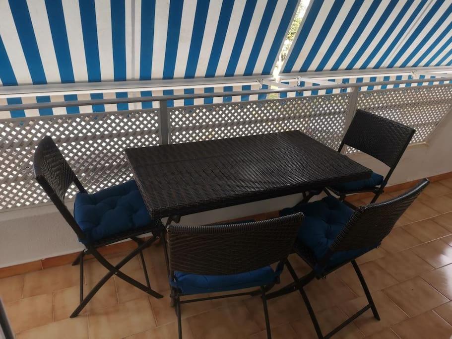 Piso En La Costilla-Rota Luaran gambar